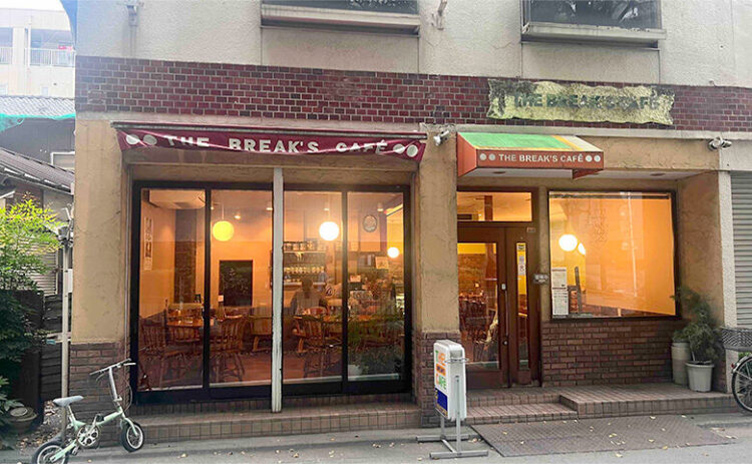 THE BREAK’S CAFE